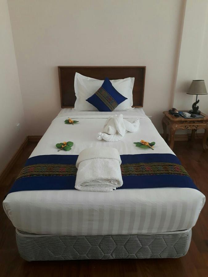Famous Hotel لويكاو المظهر الخارجي الصورة